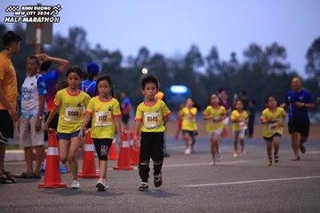 BINH DUONG NEW CITY HALF MARATHON 2024 - Ảnh #1728209