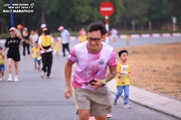 BINH DUONG NEW CITY HALF MARATHON 2024 - Ảnh #1727159