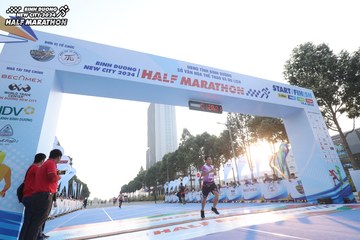 BINH DUONG NEW CITY HALF MARATHON 2024 - Ảnh #1819465