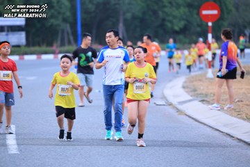 BINH DUONG NEW CITY HALF MARATHON 2024 - Ảnh #1726539