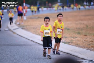 BINH DUONG NEW CITY HALF MARATHON 2024 - Ảnh #1726809