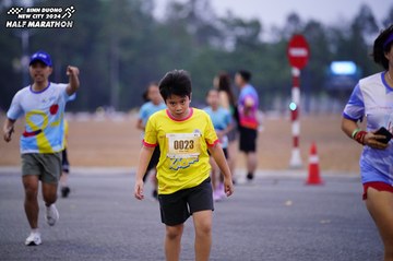 BINH DUONG NEW CITY HALF MARATHON 2024 - Ảnh #1725609