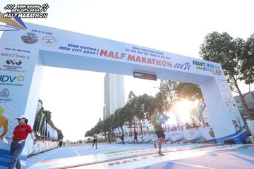 BINH DUONG NEW CITY HALF MARATHON 2024 - Ảnh #1819574