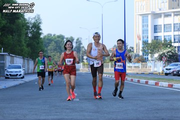 BINH DUONG NEW CITY HALF MARATHON 2024 - Ảnh #1764048