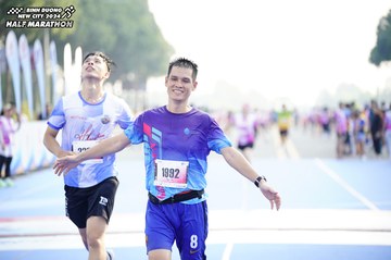 BINH DUONG NEW CITY HALF MARATHON 2024 - Ảnh #1760481
