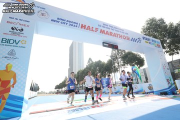 BINH DUONG NEW CITY HALF MARATHON 2024 - Ảnh #1819278