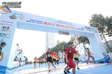 BINH DUONG NEW CITY HALF MARATHON 2024 - Ảnh #1822307