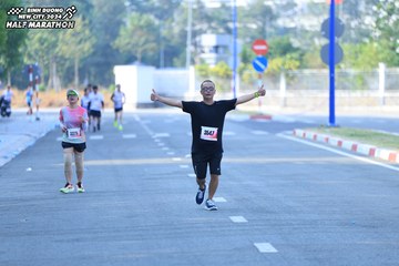BINH DUONG NEW CITY HALF MARATHON 2024 - Ảnh #1770058