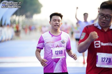 BINH DUONG NEW CITY HALF MARATHON 2024 - Ảnh #1762844