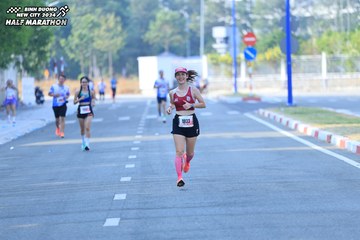 BINH DUONG NEW CITY HALF MARATHON 2024 - Ảnh #1770966