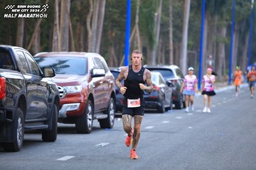 BINH DUONG NEW CITY HALF MARATHON 2024 - Ảnh #1755501
