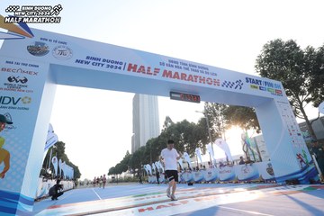 BINH DUONG NEW CITY HALF MARATHON 2024 - Ảnh #1820077