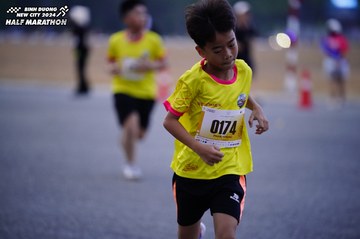 BINH DUONG NEW CITY HALF MARATHON 2024 - Ảnh #1725120