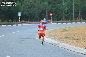 BINH DUONG NEW CITY HALF MARATHON 2024 - Ảnh #1735050