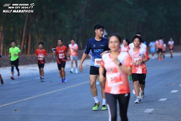 BINH DUONG NEW CITY HALF MARATHON 2024 - Ảnh #1750614