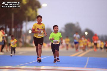 BINH DUONG NEW CITY HALF MARATHON 2024 - Ảnh #1724451