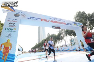 BINH DUONG NEW CITY HALF MARATHON 2024 - Ảnh #1818805