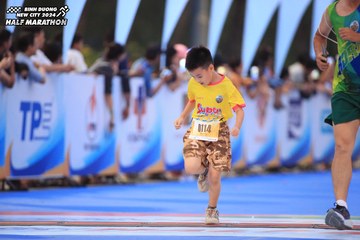 BINH DUONG NEW CITY HALF MARATHON 2024 - Ảnh #1724307