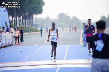 BINH DUONG NEW CITY HALF MARATHON 2024 - Ảnh #1772625