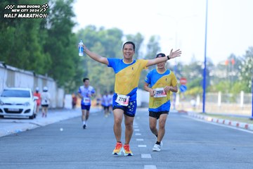 BINH DUONG NEW CITY HALF MARATHON 2024 - Ảnh #1766383