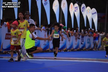 BINH DUONG NEW CITY HALF MARATHON 2024 - Ảnh #1729204