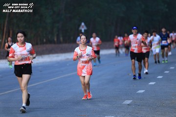 BINH DUONG NEW CITY HALF MARATHON 2024 - Ảnh #1750547