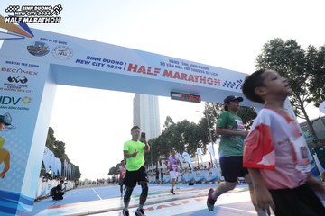 BINH DUONG NEW CITY HALF MARATHON 2024 - Ảnh #1820129