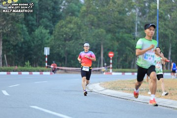 BINH DUONG NEW CITY HALF MARATHON 2024 - Ảnh #1735761