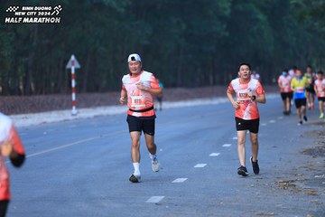 BINH DUONG NEW CITY HALF MARATHON 2024 - Ảnh #1750330