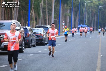 BINH DUONG NEW CITY HALF MARATHON 2024 - Ảnh #1756171
