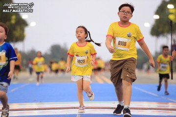 BINH DUONG NEW CITY HALF MARATHON 2024 - Ảnh #1727623