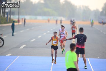 BINH DUONG NEW CITY HALF MARATHON 2024 - Ảnh #1739360