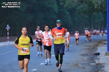 BINH DUONG NEW CITY HALF MARATHON 2024 - Ảnh #1750254