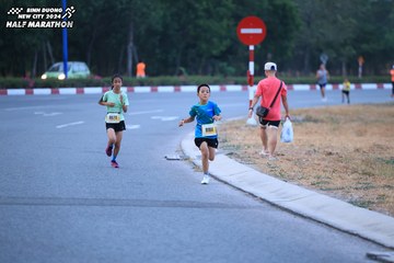 BINH DUONG NEW CITY HALF MARATHON 2024 - Ảnh #1726054