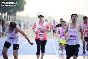 BINH DUONG NEW CITY HALF MARATHON 2024 - Ảnh #1761595