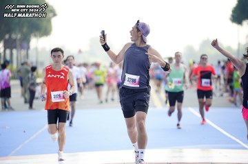 BINH DUONG NEW CITY HALF MARATHON 2024 - Ảnh #1759934