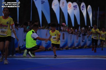 BINH DUONG NEW CITY HALF MARATHON 2024 - Ảnh #1729135