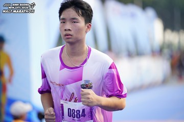 BINH DUONG NEW CITY HALF MARATHON 2024 - Ảnh #1763220