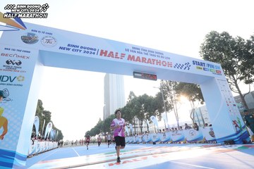 BINH DUONG NEW CITY HALF MARATHON 2024 - Ảnh #1820701