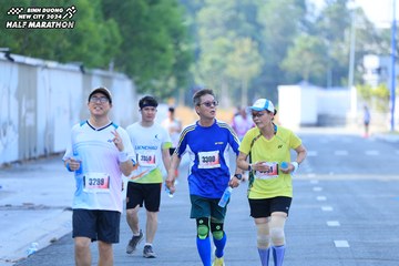 BINH DUONG NEW CITY HALF MARATHON 2024 - Ảnh #1770882