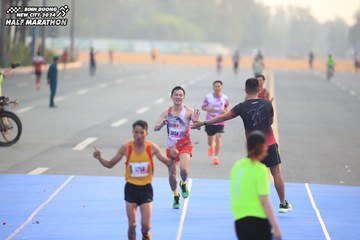 BINH DUONG NEW CITY HALF MARATHON 2024 - Ảnh #1739365
