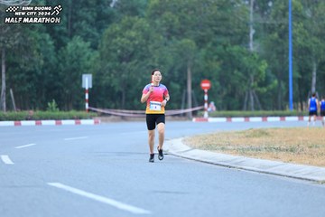 BINH DUONG NEW CITY HALF MARATHON 2024 - Ảnh #1735884