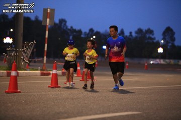 BINH DUONG NEW CITY HALF MARATHON 2024 - Ảnh #1728518