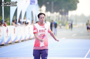 BINH DUONG NEW CITY HALF MARATHON 2024 - Ảnh #1757954