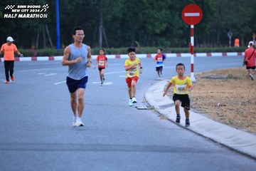BINH DUONG NEW CITY HALF MARATHON 2024 - Ảnh #1726104