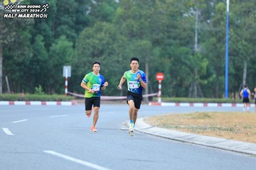 BINH DUONG NEW CITY HALF MARATHON 2024 - Ảnh #1735818