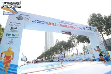 BINH DUONG NEW CITY HALF MARATHON 2024 - Ảnh #1818790