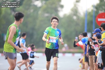 BINH DUONG NEW CITY HALF MARATHON 2024 - Ảnh #1736373