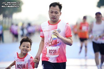 BINH DUONG NEW CITY HALF MARATHON 2024 - Ảnh #1760316