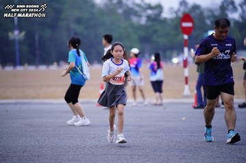 BINH DUONG NEW CITY HALF MARATHON 2024 - Ảnh #1725288